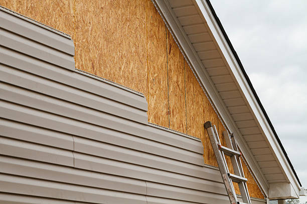 Professional Fiber Cement Siding technician working in East Berlin, PA